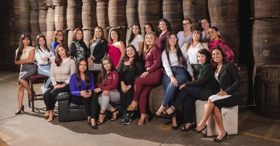 Centenario Internacional team | Svet nápojov